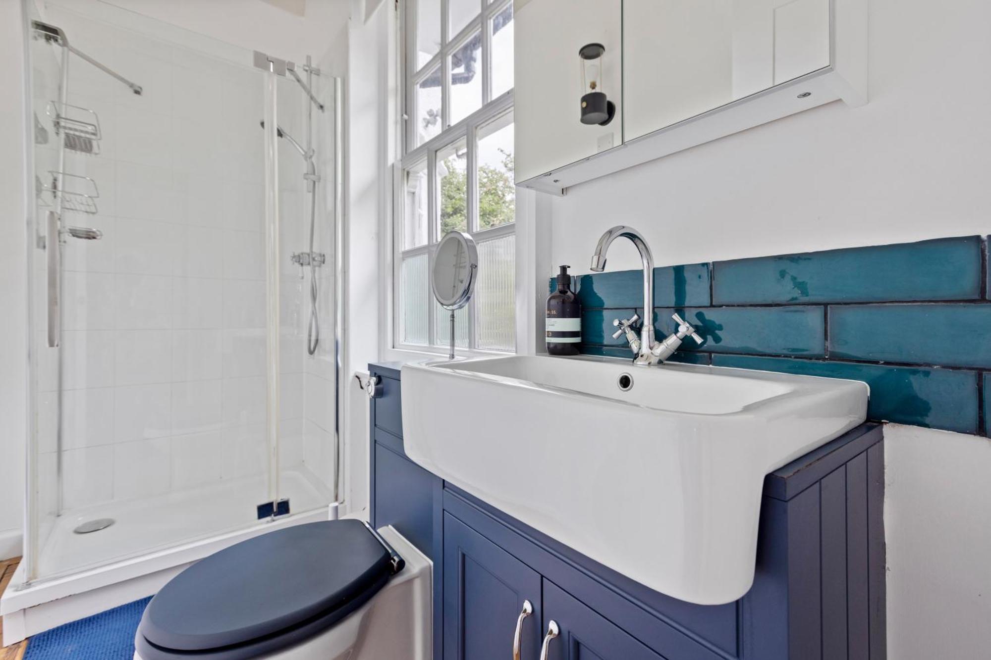 The Vicarage Tooting, Sw17 Guest house London