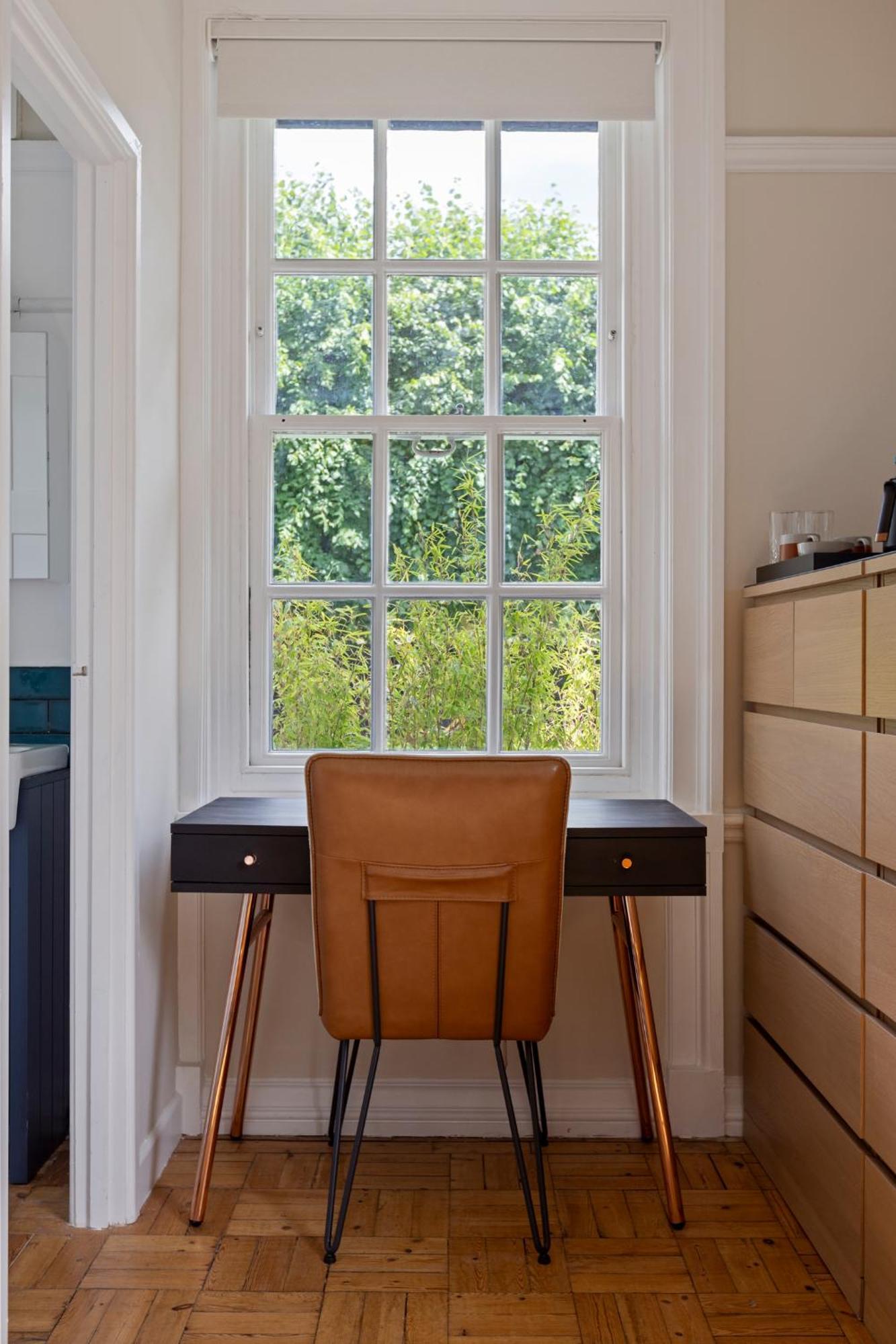 The Vicarage Tooting, Sw17 Guest house London